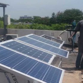 Testeur pour électricité solaire au senegal